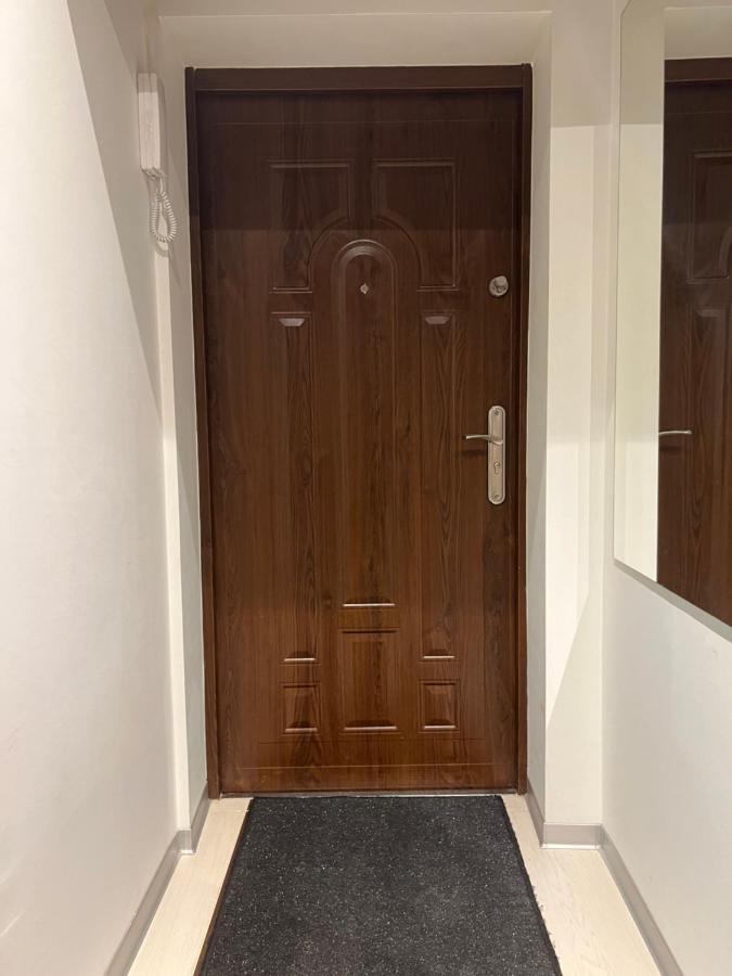 2-Room Apartment In The City Center Poznań Extérieur photo